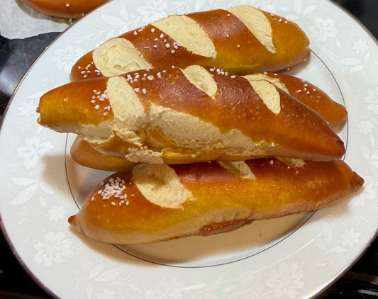 12 Mini Pretzel bagguette